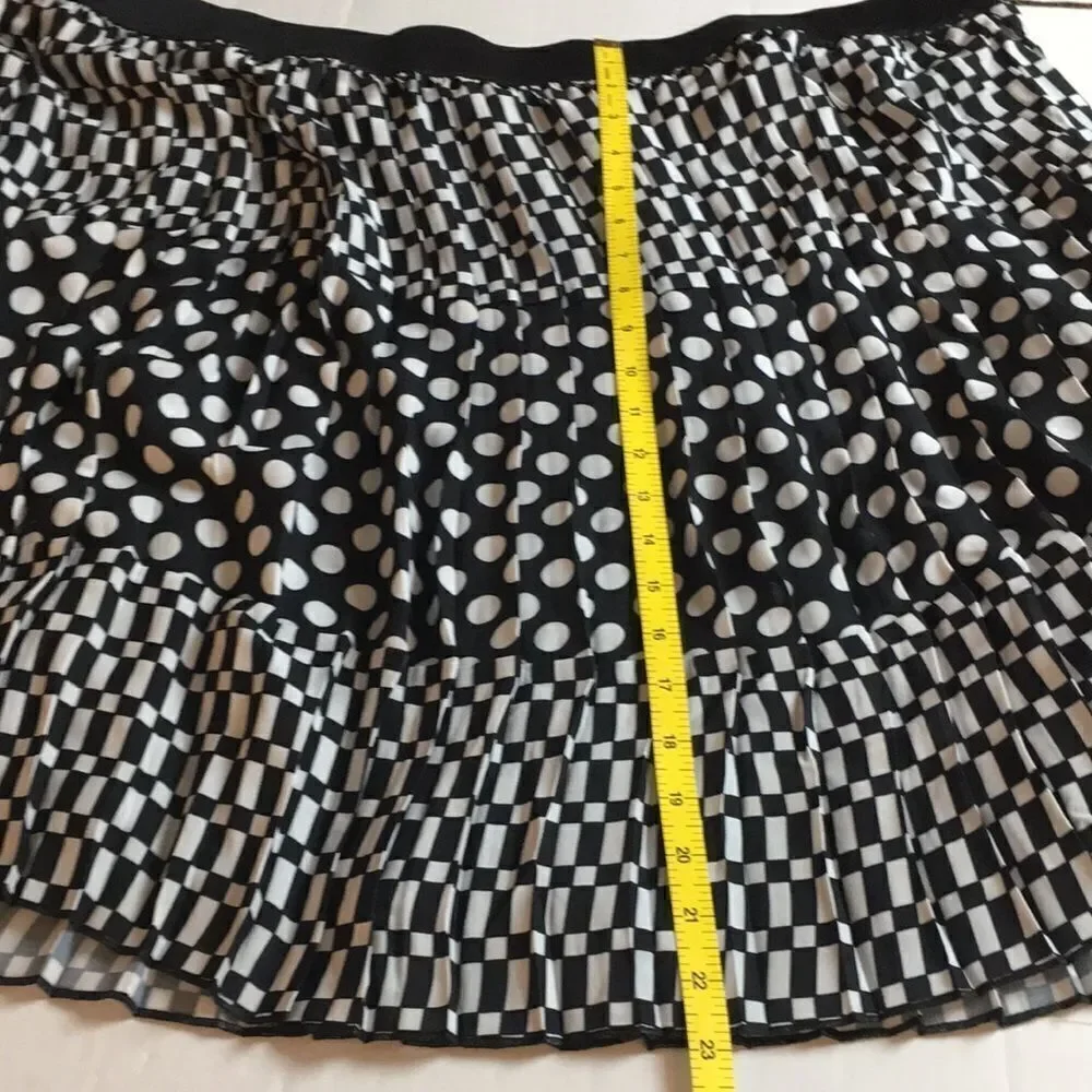 Maree Pour Toi Checkerboard and polka dot white and black Pleated Skirt Sz 26